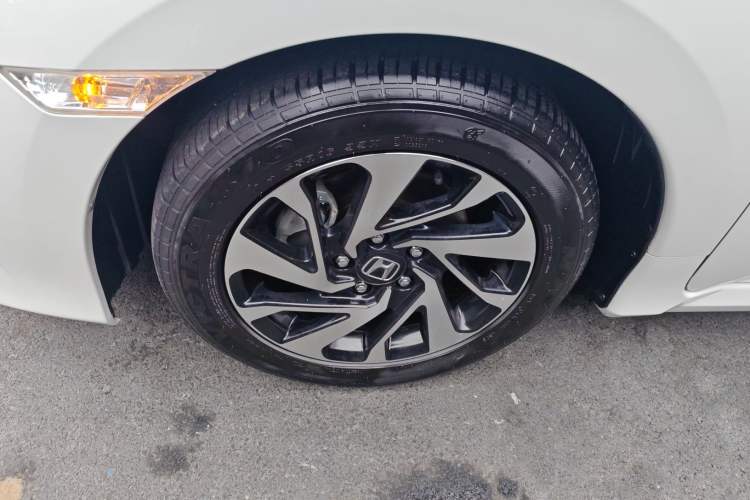 Used Honda Civic 2016 220TURBO CVT Luxury Edition
