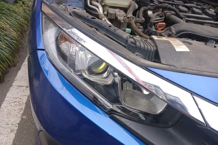 Used Honda Civic 2016 220TURBO CVT Luxury Edition
