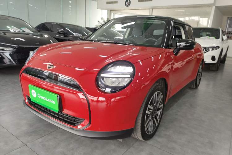 Used MINI Electric COOPER 2024 456km COOPER E Classic Edition