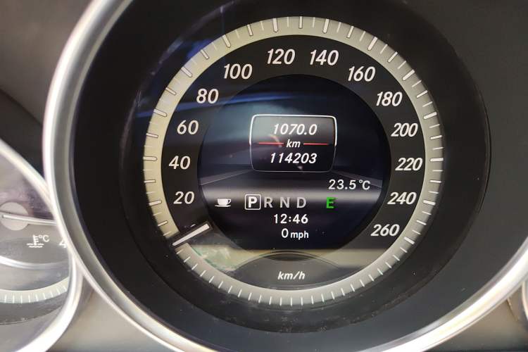 Used Mercedes-Benz C-Class 2011 C 200 CGI Fashion Model Odometer Close Up