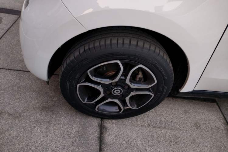 Used smart forfour 2018 0.9T 66 kW Pioneer Edition