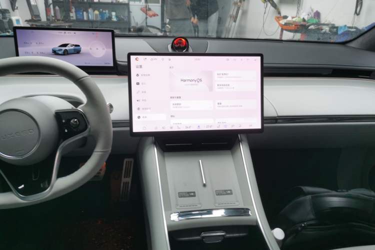 Used Hima Luxeed S7 2025 785 km Ultra