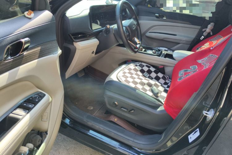 Used Ford Equator Sport 2022 EcoBoost 170 Premier Edition Driver Seat