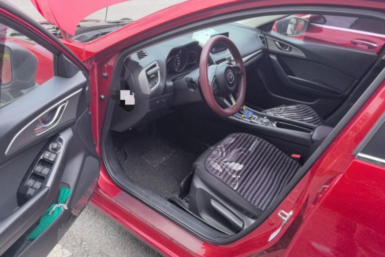 Used Mazda 3 Axela 2017 Sedan 1.5L Automatic Luxury Model Emission Standard China V
