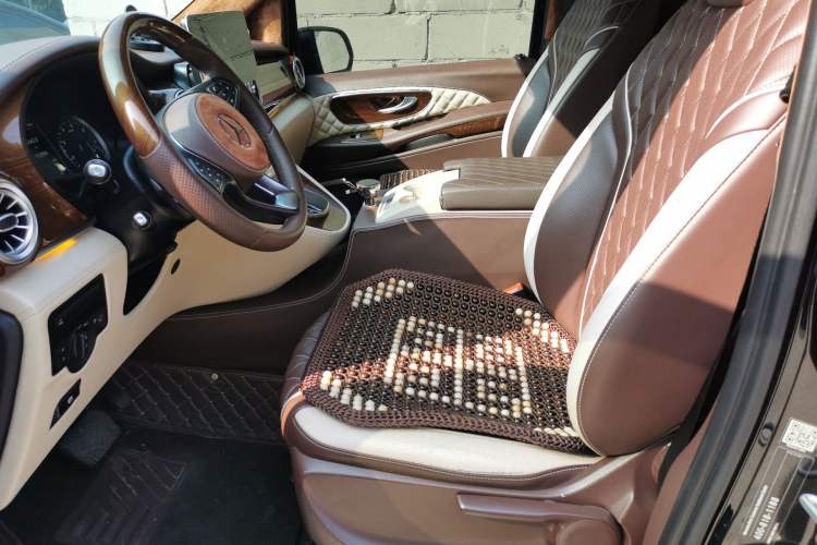 Used Mercedes-Benz Vito 2018 2.0T Business Version China VI Emission Standard
