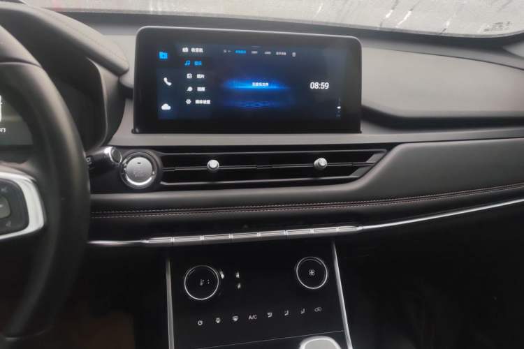 Used Chery Tiggo 8 2022 1.5 TCI Manual Special Edition 5 Seats Audio And AC Panel