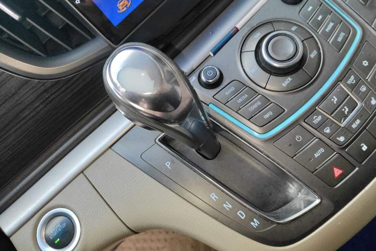 Used Buick GL8 2013 3.0L GT Luxury Business Haoya Edition
