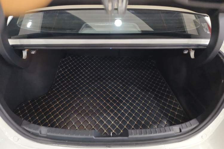 Used Mazda 3 Axela 2021 2.0L Automatic Zhiya Edition Trunk