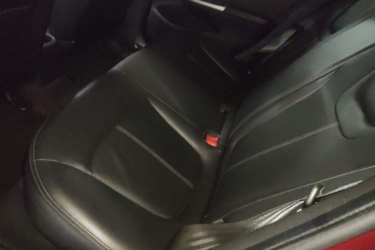 Used Chevrolet Lova RV 2016 1.5L Automatic FunDrive Edition Left Rear Seat