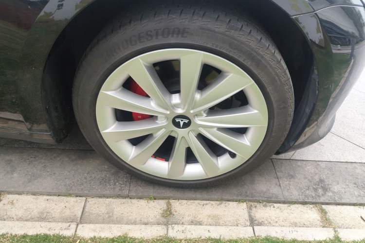 Used Tesla Model 3 2020 Refreshed Version Long-Range Rear-Wheel Drive Right Front Wheel Hub