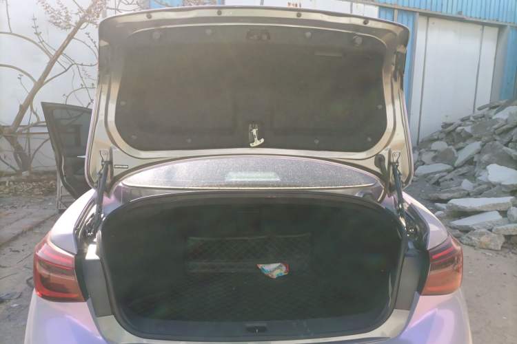 Used Infiniti Q50L 2018 2.0T Comfort Edition China VI Standard