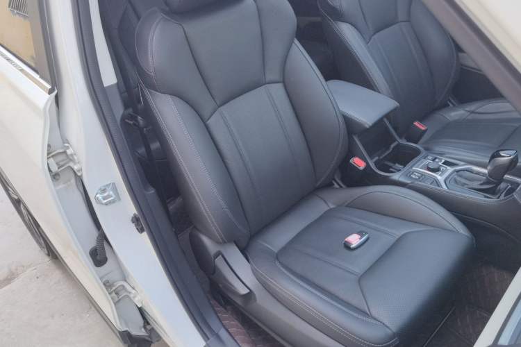 Used Subaru Forester 2024 2.5i AWD Premium Edition EyeSight Right Front Seat