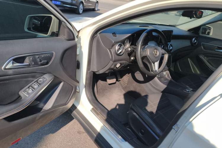 Used Mercedes-Benz GLA 2015 GLA 200
