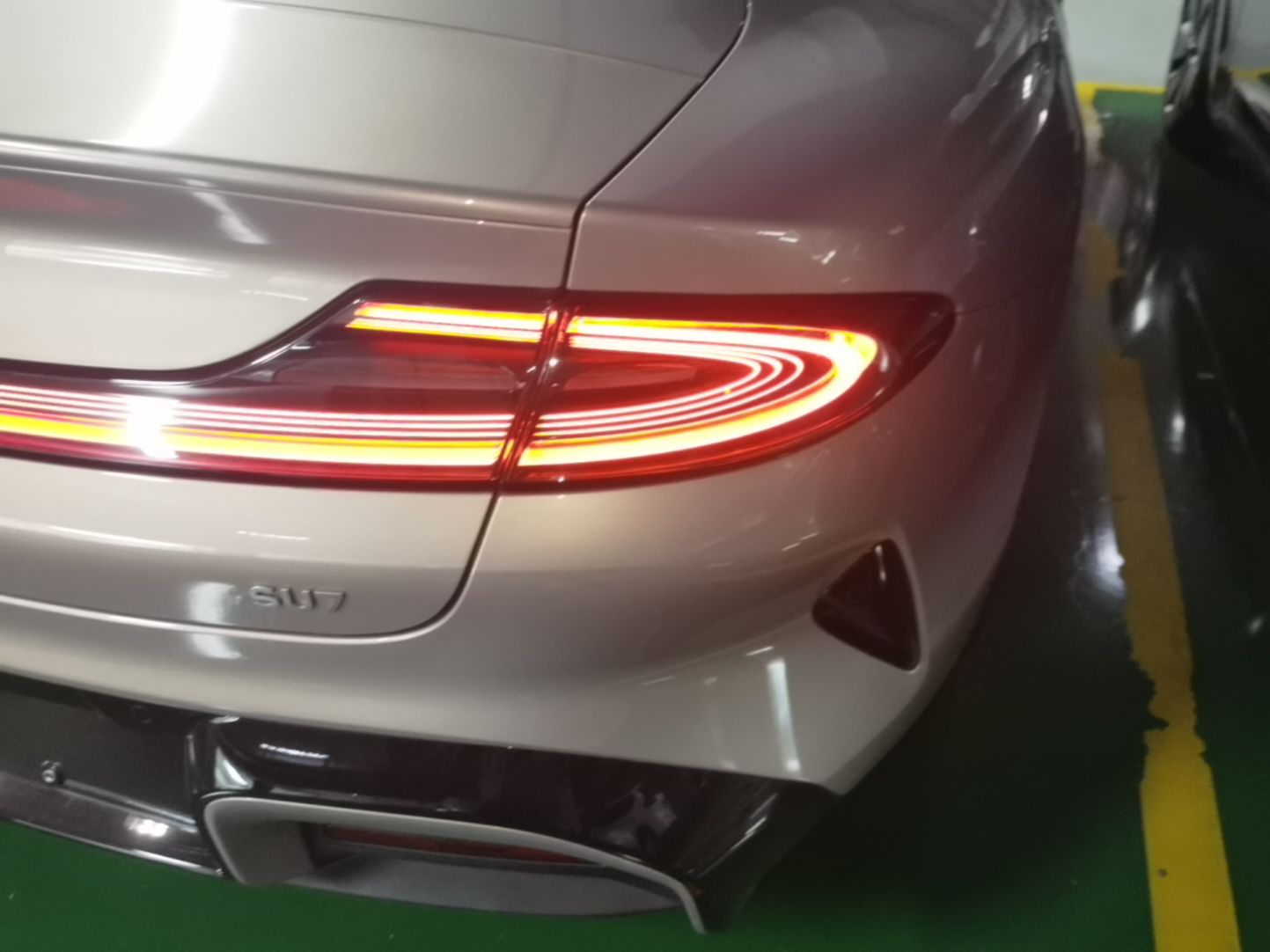 Xiaomi Auto SU7 2026 Model Standard Edition — снимка 9