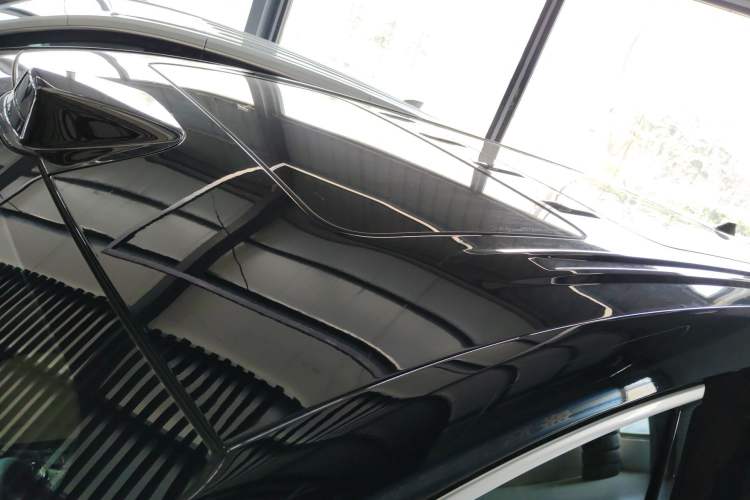 Used Denza D9 2025 DM-i Smart Drive 1020 Four-Wheel Drive Deluxe Model
