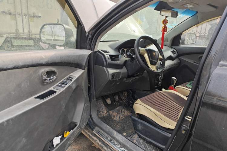 Used Jinbei Zhishang S30 2014 1.5L Manual Comfort Model Driver Seat