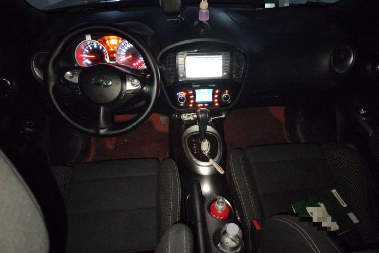 Used Infiniti ESQ 2014 1.6L Spontaneous Edition
