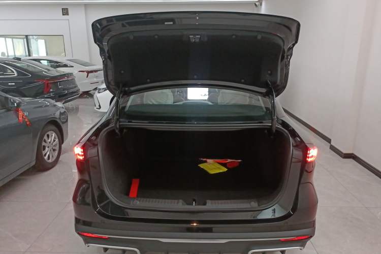 Used Geely Galaxy L6 2025 EM-i 60km Launch Edition