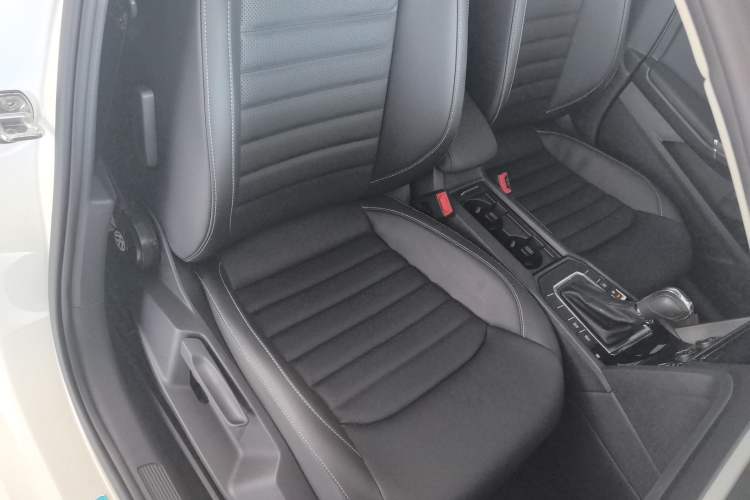 Used Volkswagen Lamando 2019 280TSI DSG Comfort Edition China VI standard
