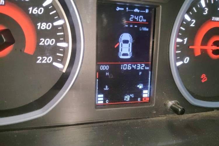 Used Soueast DX3 2016 1.5L Manual Luxury Edition
