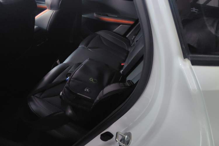 Used Changan UNI-V 2023 1.5T Prestige Model