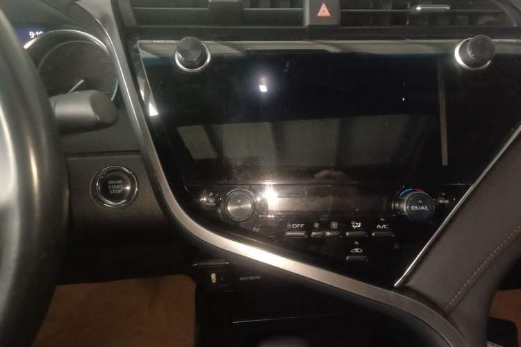 Used Toyota Camry 2019 2.5G Luxury Edition China VI Standard