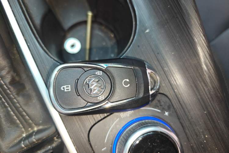 Used Buick Velite 6 2023 430km Range Commuter Version