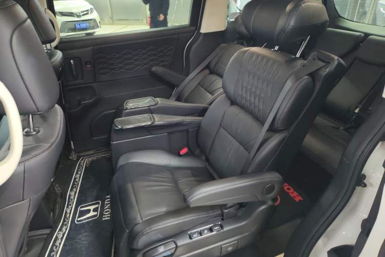 Used Honda Elysion 2022 2.0L eHEV Luxury Edition