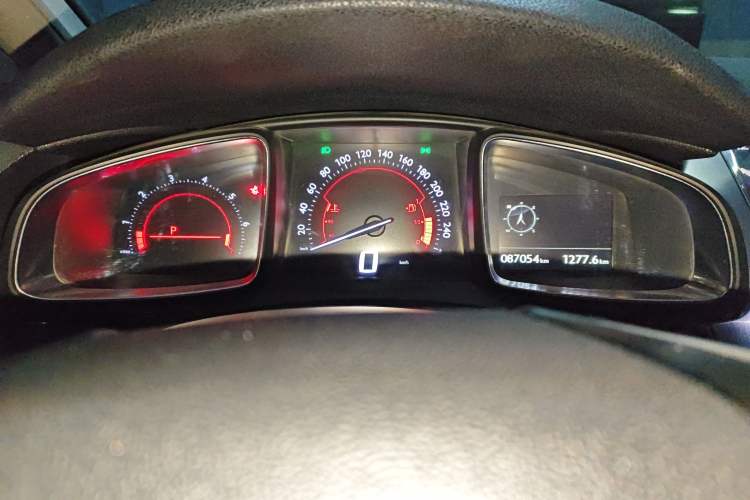 Used DS 5 2015 1.6T Luxury Edition THP160
