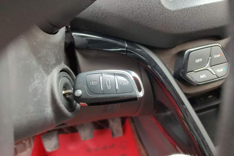 Used GAC Trumpchi GS4 2017 235T Manual Two-Wheel Drive Luxury Edition Vehicle Key