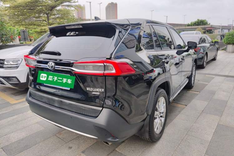 Used Toyota Wildlander 2021 2.0L CVT 4x4 Luxury Edition Rear Right 45 Deg