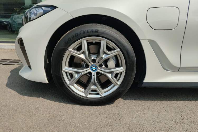 Used BMW i3 2024 eDrive 35 L
