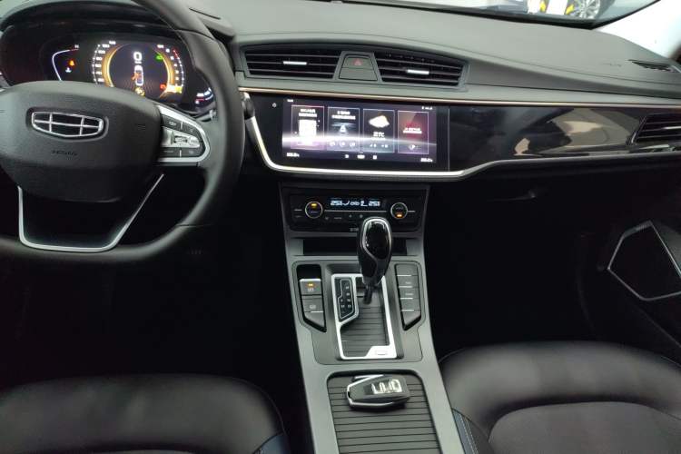 Used Geely Auto Emgrand GL 2021 UP 1.4T CVT Luxury Edition Audio And AC Panel