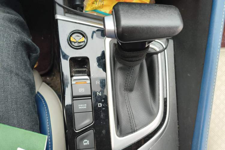 Used CHANGAN Eado 2021 PLUS Blue Whale NE 1.4T GDI DCT Flagship Model Gear Lever