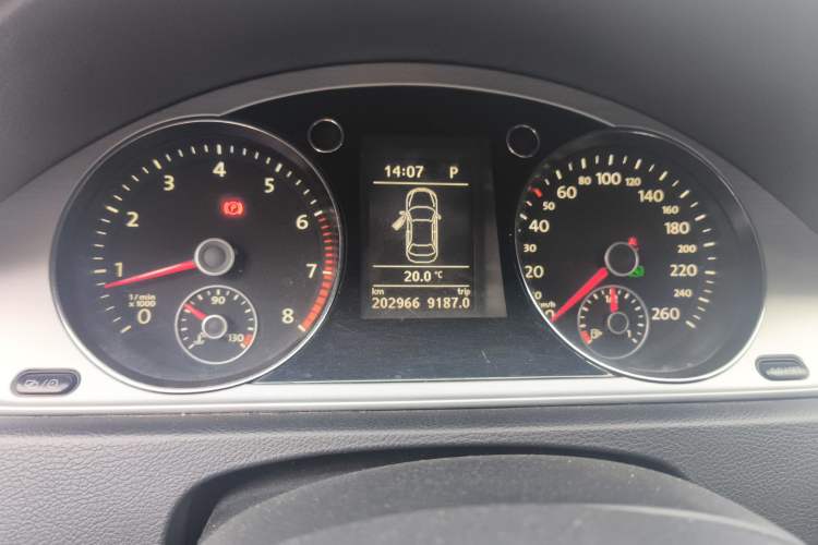 Used Volkswagen Magotan 2015 1.8TSI Advanced Model Instrument Cluster