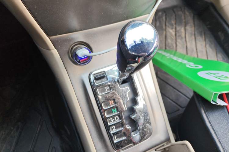 Used Toyota Corolla EX 2013 1.6L Automatic Excellence Edition Gear Lever