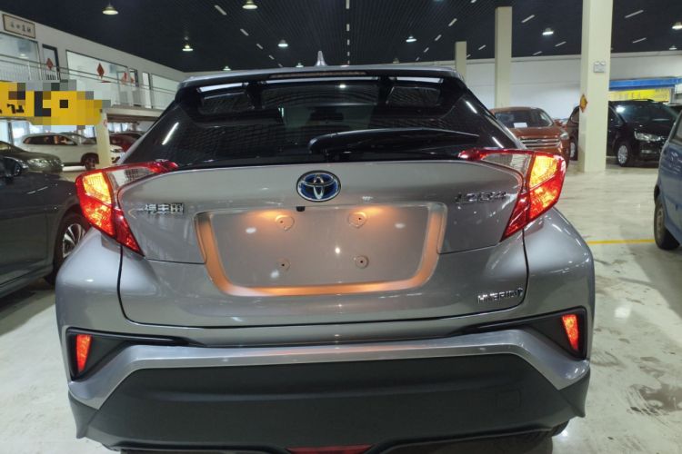 Used Toyota IZOA 2021 Dual-Motor 2.0L Yixiang Edition