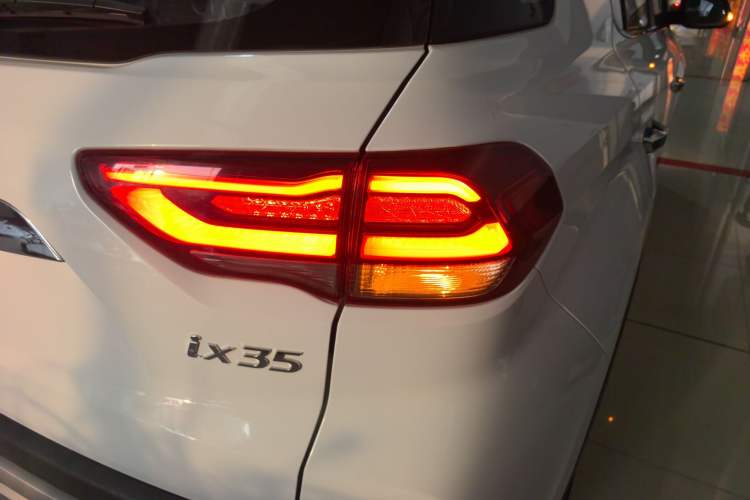 Used Hyundai ix35 2019 2.0L Automatic 2WD Zhiyong·Changxiang Edition China V Standard Right Rear Taillight