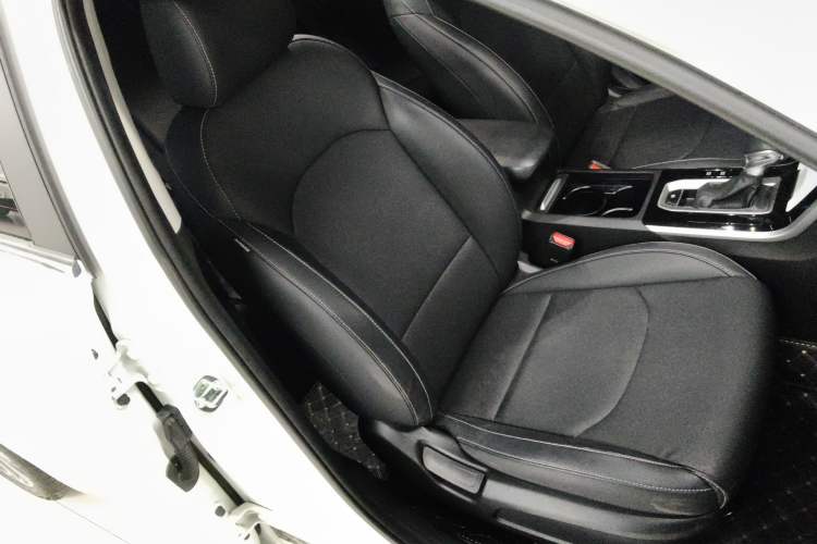 Used Kia K3 2021 Revised 1.5L CVT Fashion Edition Right Front Seat