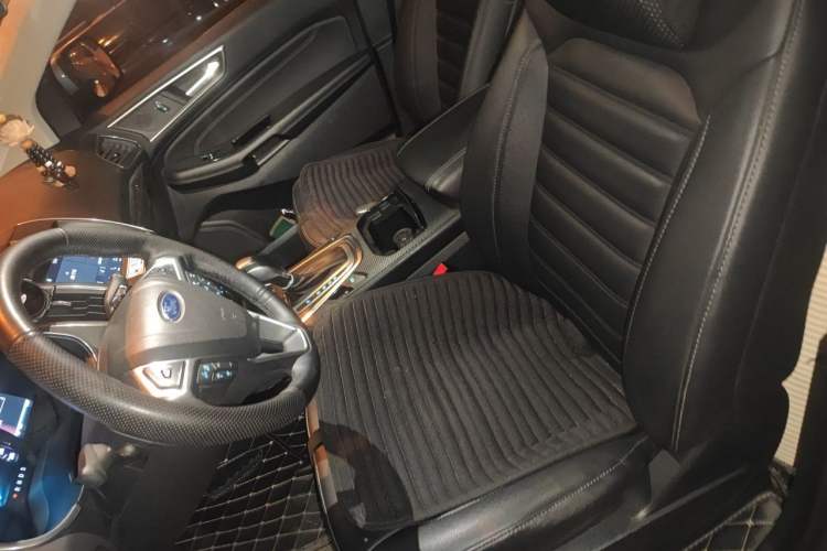 Used Ford Edge 2018 EcoBoost 245 Two-Wheel-Drive Titanium 7-Seater China V Standard
