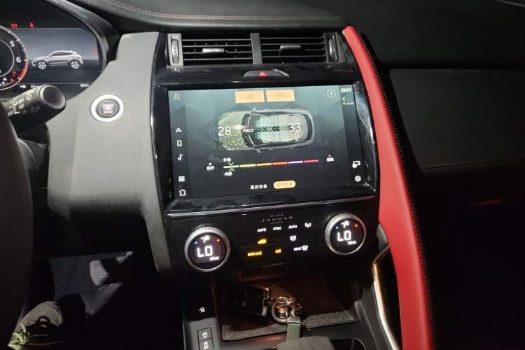 Used Jaguar E-PACE 2024 All-New R-DYNAMIC S Sport Edition Audio And AC Panel