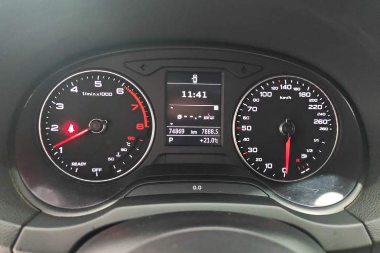 Used Audi A3 2017 Limousine 35 TFSI Ambition Edition Instrument Cluster