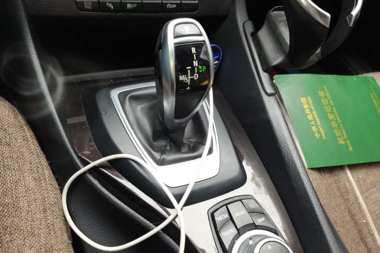 Used BMW X1 2015 sDrive18i Leading Edition Gear Lever