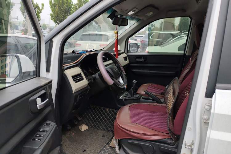 Used Wuling Hongguang PLUS 2019 1.5T Manual Luxury 7-Seater
