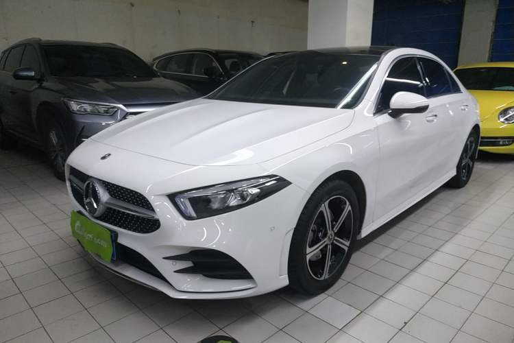 Used Mercedes-Benz A-Class 2022 Revised Version A 200 L Sport Sedan Fashionable Style