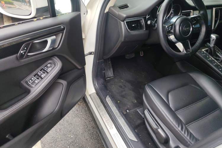 Used Zotye SR9 2017 2.0T Automatic Ultimate Road Edition