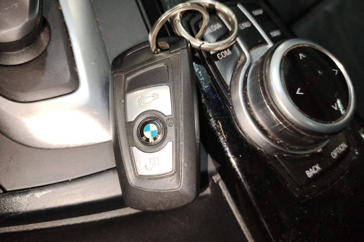 Used BMW 3 Series GT 2019 320i Sport Edition Vehicle Key