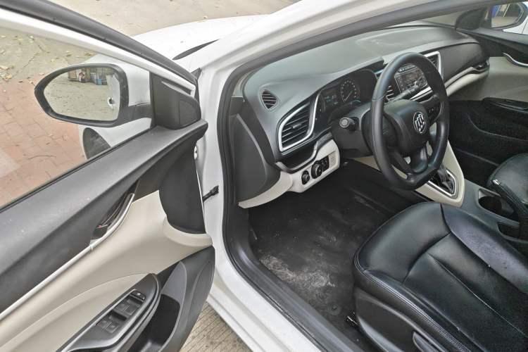 Used Buick GT 2015 15N Automatic Elite Version
