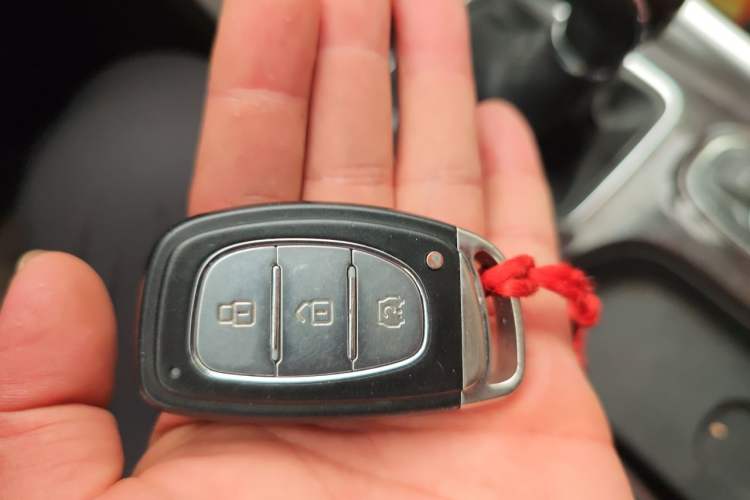 Used HYOSOW S3 2016 S3L 1.5L Manual Prestige Edition
