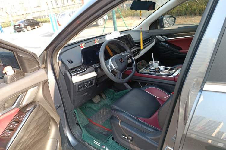 Used SOL QX 2021 300T DCT Prestige Smart Connectivity Version Driver Seat